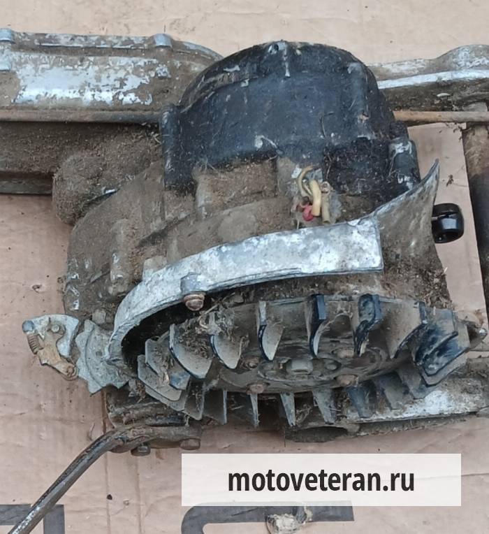 Двигатель на мотороллер Вятка ВП-150 фото