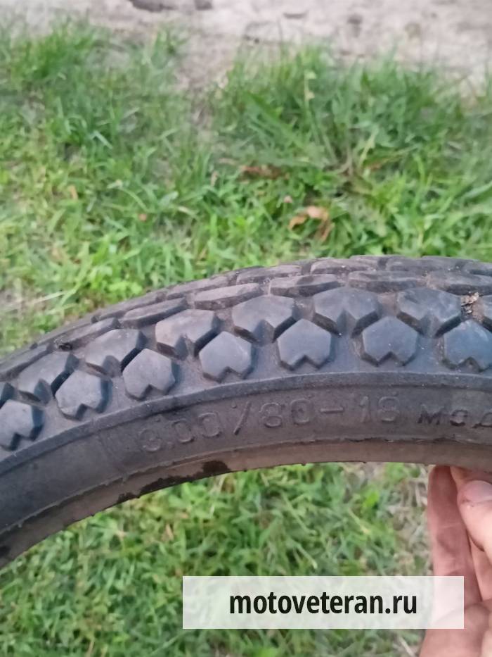 Резина, покрышка  на мотоцикл Минск 3.112 фото