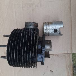 Изображение детали Поршневая новая (поршень + цилиндр) на мотороллер Муравей